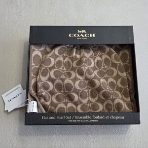 Coach Wool Blended Signature Beanie & Scarf Gift Box